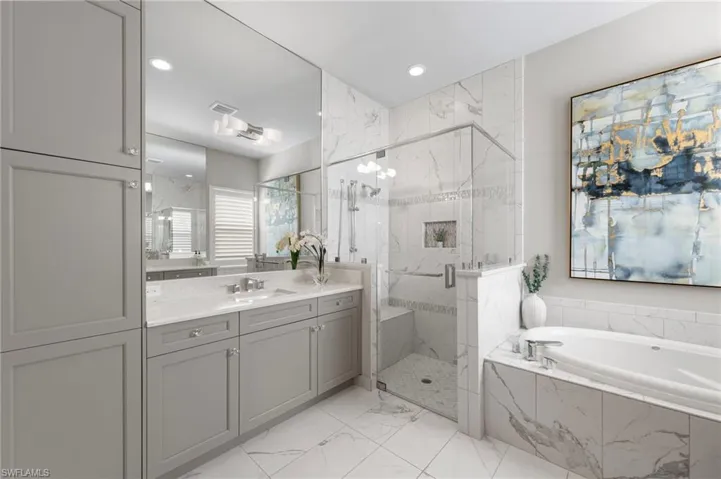 Shower remodeled within last 3 yrs.