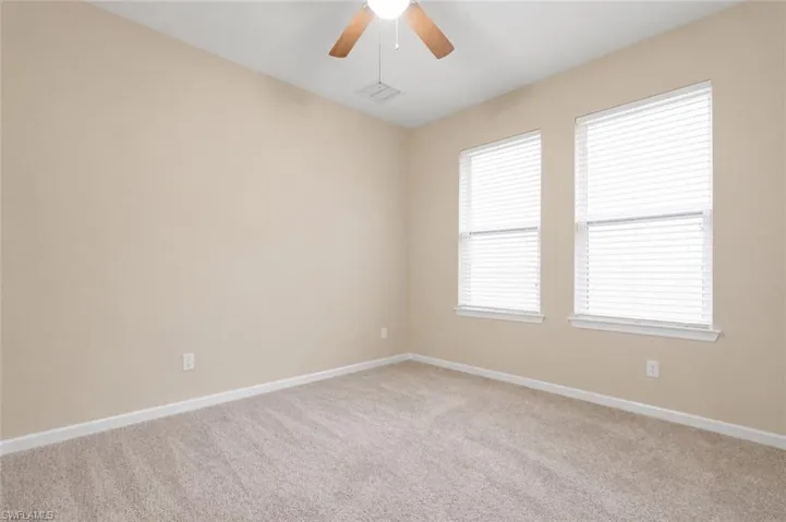 Virtually staged / decluttered