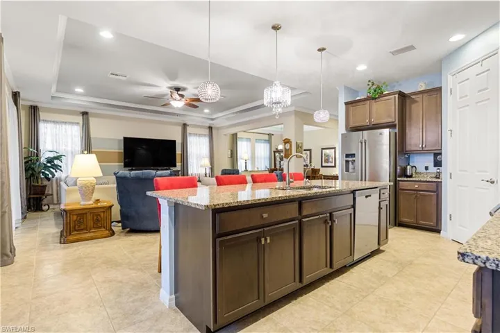 3188 Amadora Cir, Cape Coral, Florida 33909