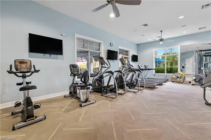 3188 Amadora Cir, Cape Coral, Florida 33909