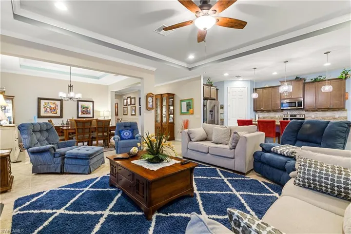 3188 Amadora Cir, Cape Coral, Florida 33909