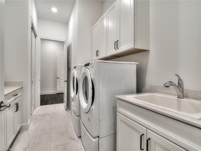 Photo of furnished model, options may vary.