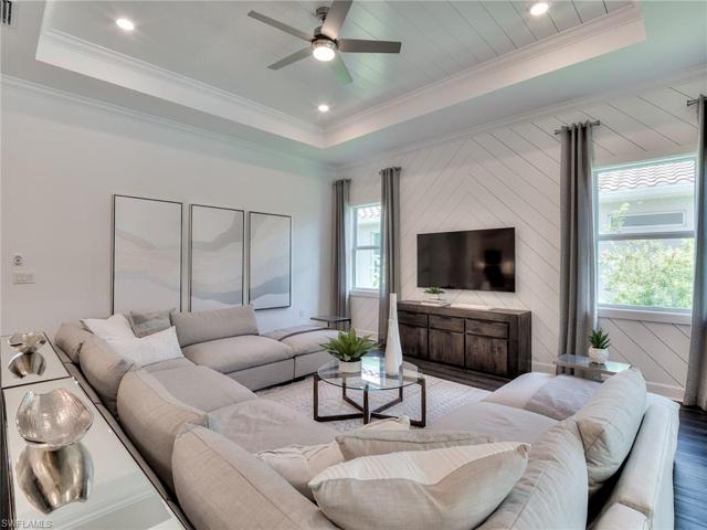Photo of furnished model, options may vary.
