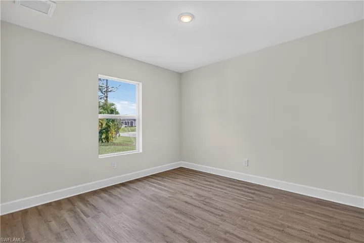 509 Ne 24th Ter, Cape Coral, Florida 33909