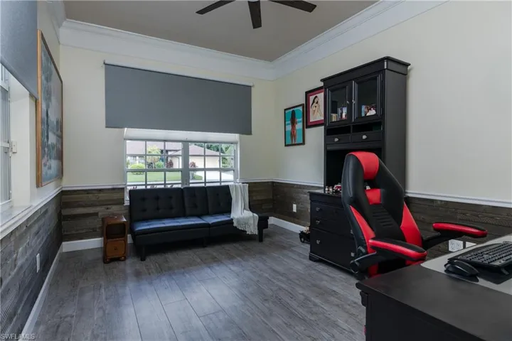 15475 Admiralty Cir, North Fort Myers, Florida 33917