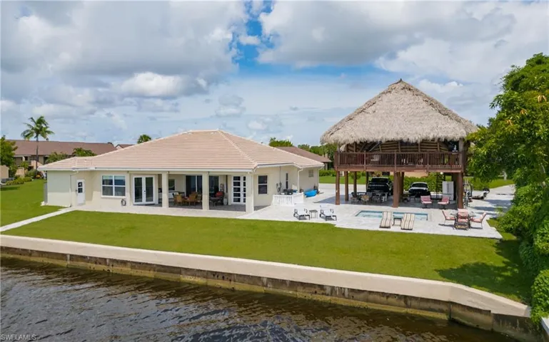 15475 Admiralty Cir, North Fort Myers, Florida 33917