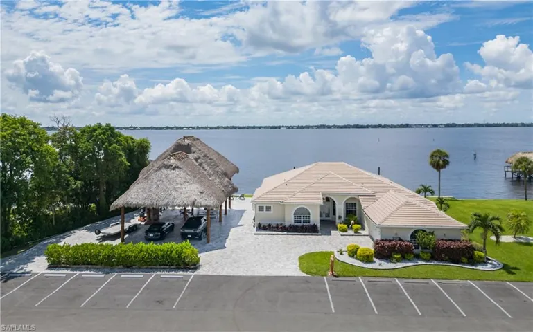 15475 Admiralty Cir, North Fort Myers, Florida 33917