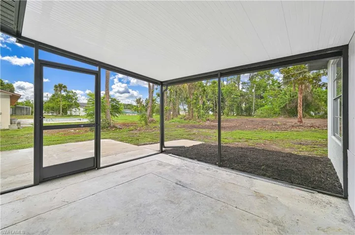 26 Maple Ave N, Lehigh Acres, Florida 33936