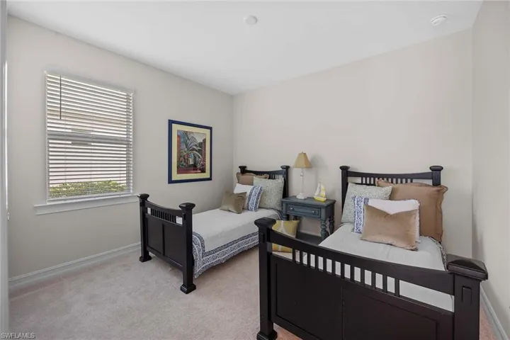 382  Deauville  LOOP, Naples, FL 34114