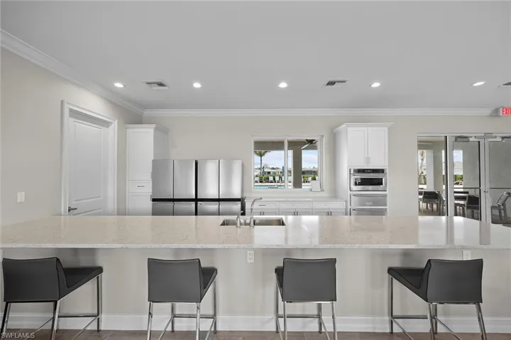 382  Deauville  LOOP, Naples, FL 34114