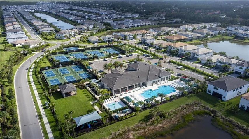 20557 Fair Oak Ln, Estero, Florida 33928
