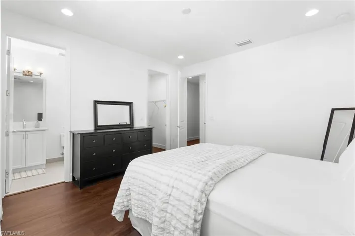 20557 Fair Oak Ln, Estero, Florida 33928
