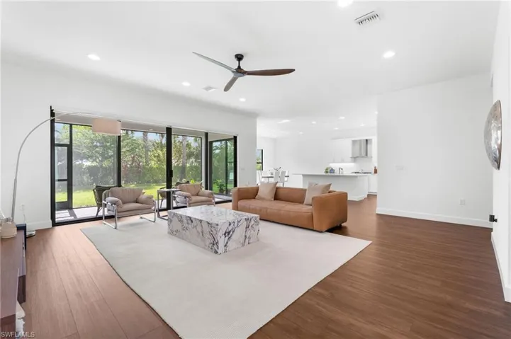 20557 Fair Oak Ln, Estero, Florida 33928