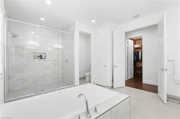 20557 Fair Oak Ln, Estero, Florida 33928