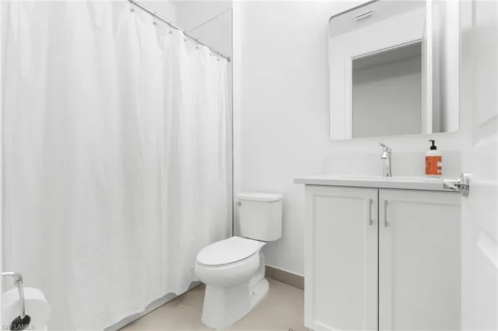 20557 Fair Oak Ln, Estero, Florida 33928
