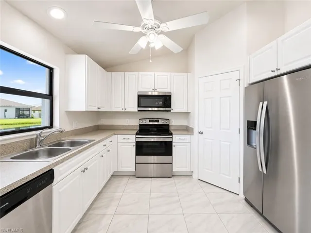 440 Nw 1st Ter, Cape Coral, Florida 33993