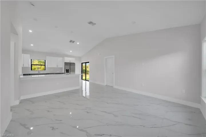 644 Woodcrest Dr, Lehigh Acres, Florida 33972