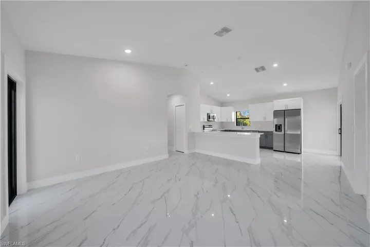 644 Woodcrest Dr, Lehigh Acres, Florida 33972