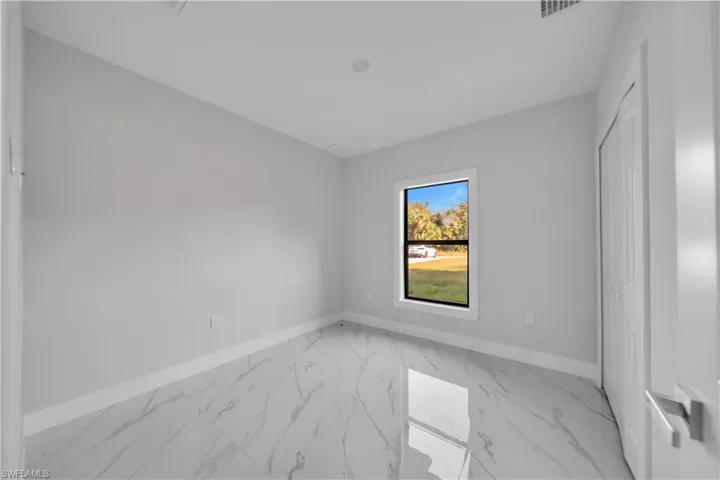 644 Woodcrest Dr, Lehigh Acres, Florida 33972