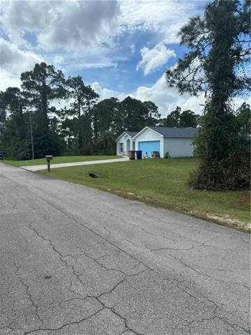1113 Euclid Ave, Lehigh Acres, Florida 33972
