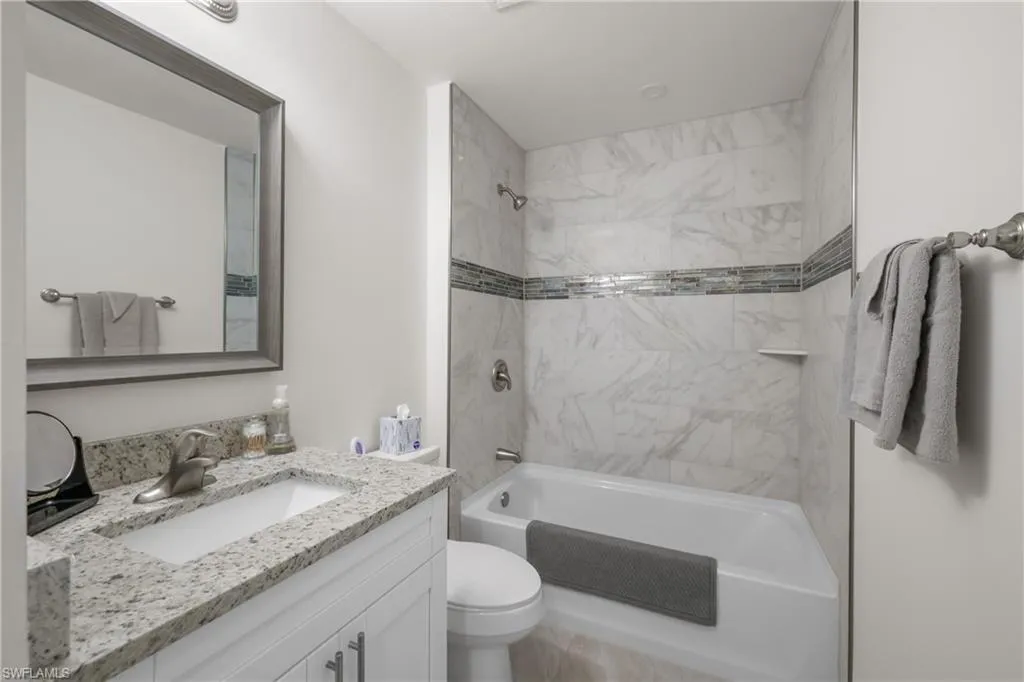 2620 7th PL, Cape Coral, FL 33909,2025000239