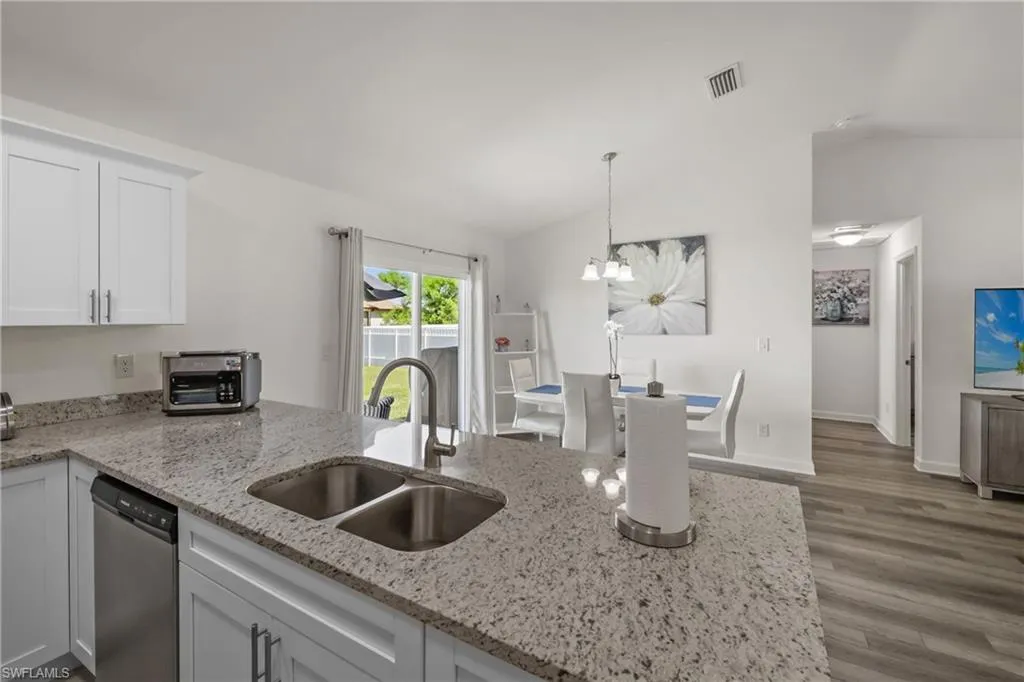2620 7th PL, Cape Coral, FL 33909,2025000239