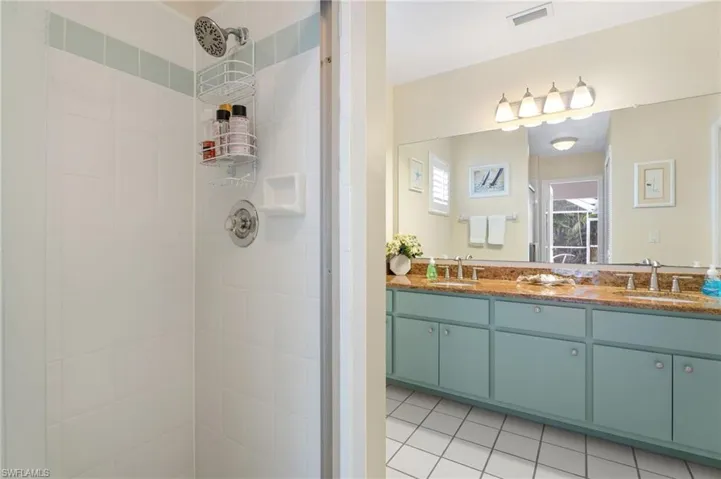 Guest Bath/Pool Bath