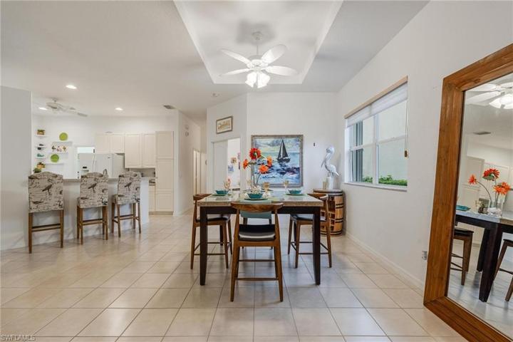 Back to the home interior and kitchen