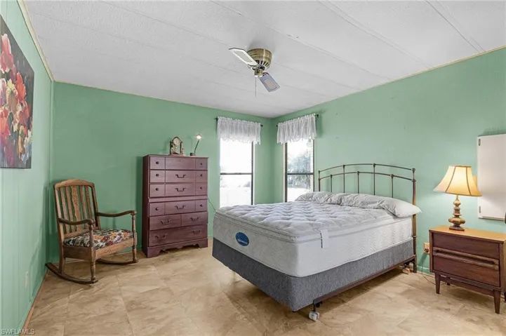 Bedroom with ceiling fan