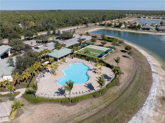 Large Community Pool, Clubhouse w/Fitness Center