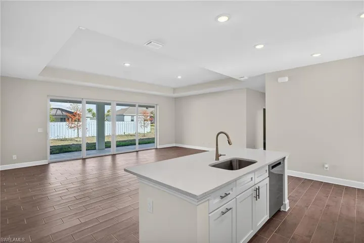 1902 NW 19th  AVE, Cape Coral, FL 33993