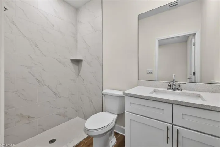 1902 Nw 19th Ave, Cape Coral, Florida 33993