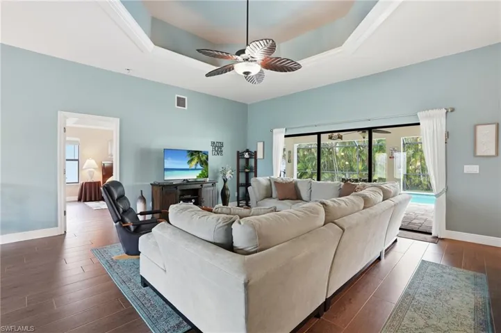 2714 Sw 28th Ave, Cape Coral, Florida 33914