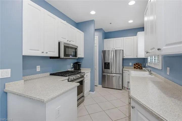 3995 Deer Crossing Ct 201, Naples, Florida 34114
