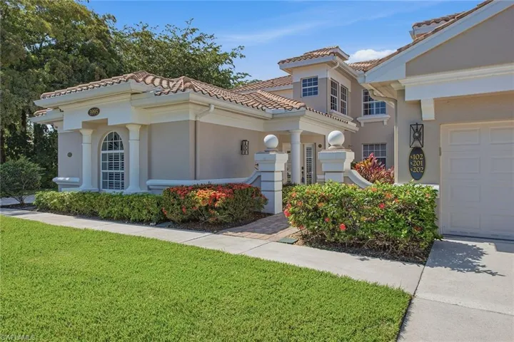 3995 Deer Crossing Ct 201, Naples, Florida 34114