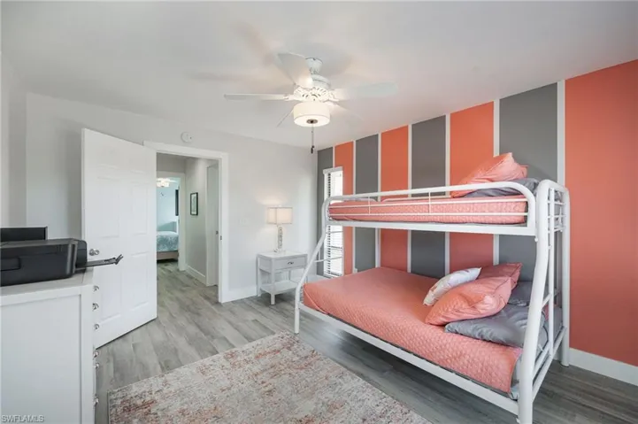 Guest Bed w/Walk in Closet