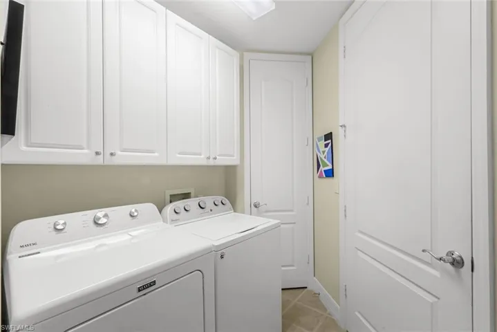 Full Size Washer & Dryer with Storage