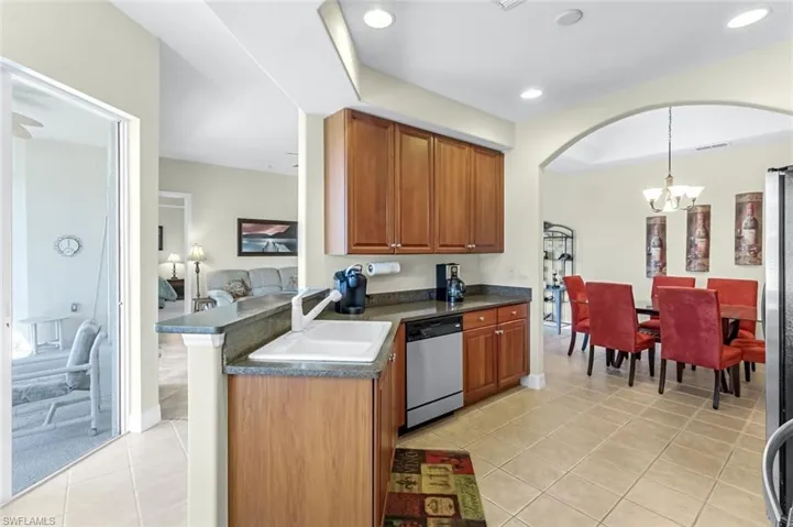 Open Air Kitchen- Large Tile