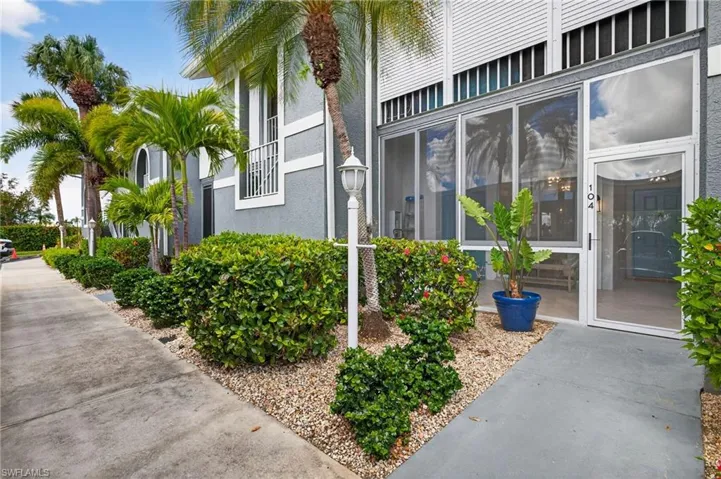 1755 Cape Coral Pkwy E 104, Cape Coral, Florida 33904