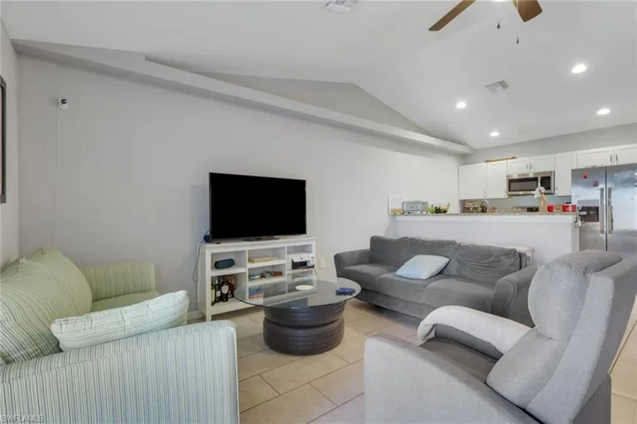 4137/4139 Sw 8th Pl, Cape Coral, Florida 33914