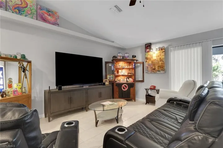 4137/4139 Sw 8th Pl, Cape Coral, Florida 33914