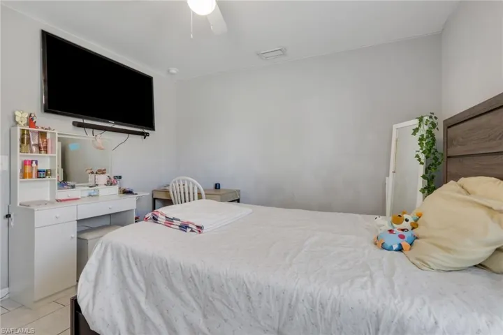 4137/4139 Sw 8th Pl, Cape Coral, Florida 33914