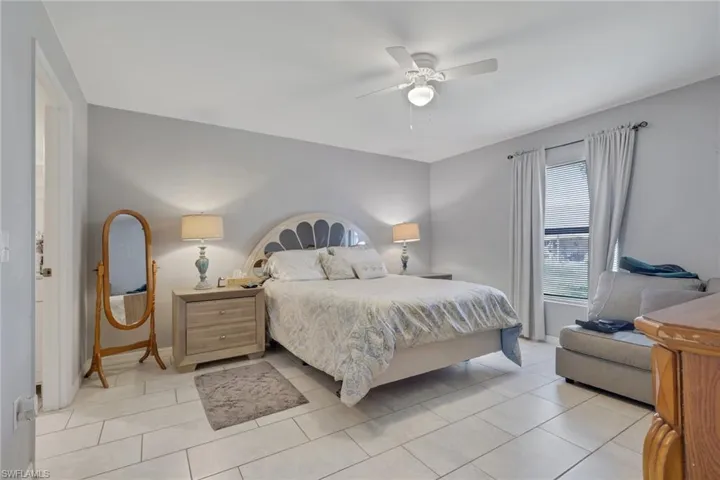 4137/4139 Sw 8th Pl, Cape Coral, Florida 33914