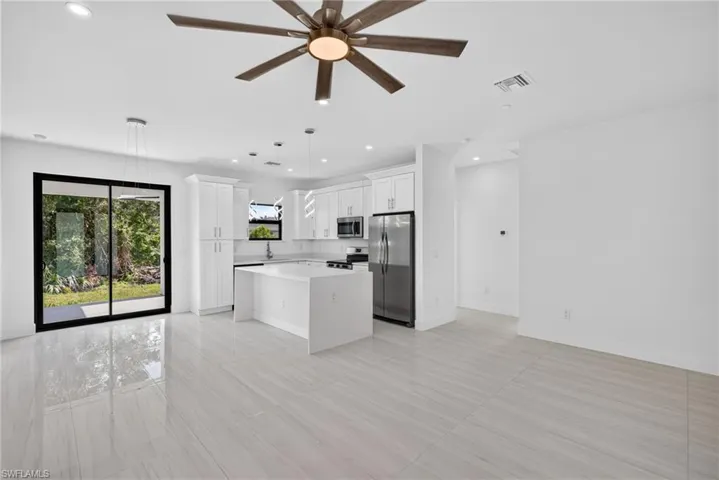 3814 34th St Sw, Lehigh Acres, Florida 33976