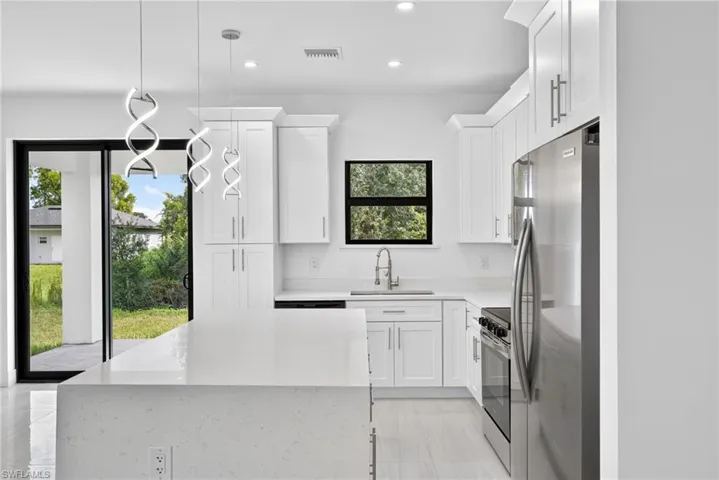 3814 34th St Sw, Lehigh Acres, Florida 33976