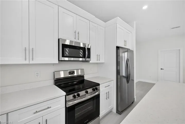 3814 34th St Sw, Lehigh Acres, Florida 33976