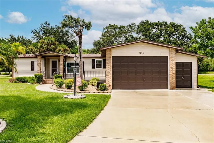 19876  Frenchmans  CT, North Fort Myers, FL 33903