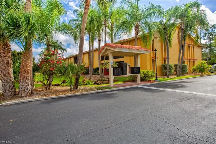 9871 Citadel Ln 208, Bonita Springs, Florida 34135