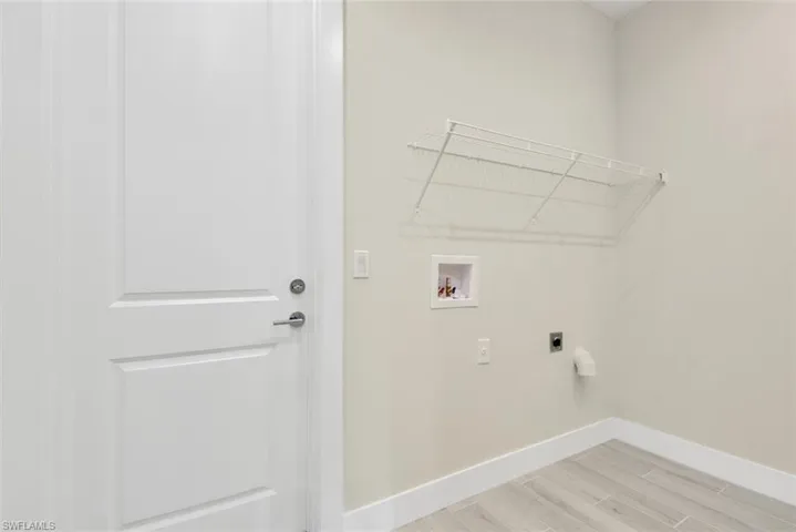 2512 Mabry St, Alva, Florida 33920