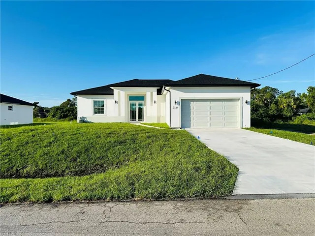 2512 Mabry St, Alva, Florida 33920